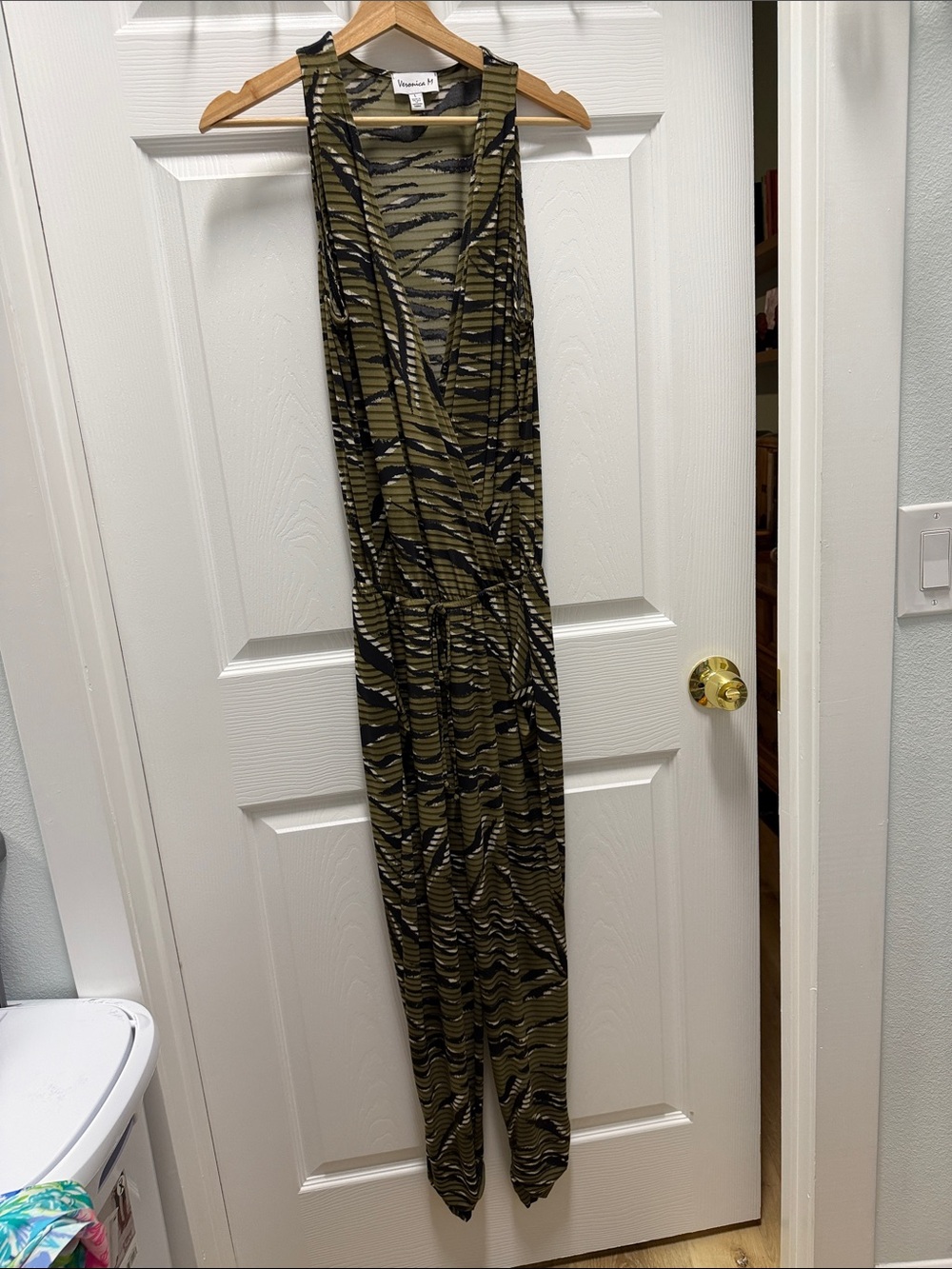 Veronica M Olive Green and Black Patterned Sleeveless Jumpsuit very stretchy